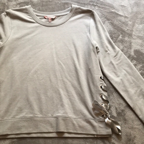 Juicy Couture Tie Side Sweatshirt NWT - Picture 2 of 8
